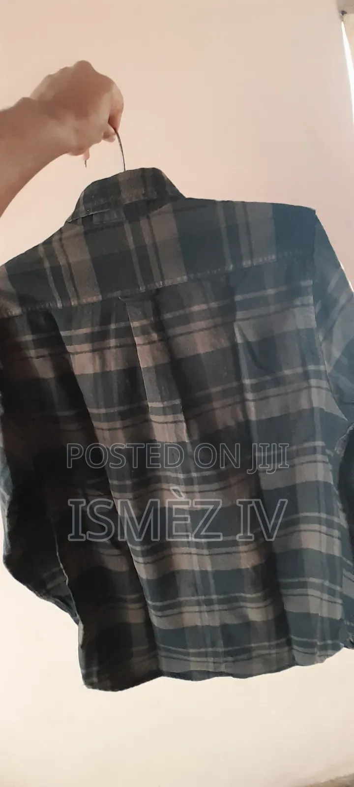 ብራንድ Quality ሸሚዞች በቅናሽ