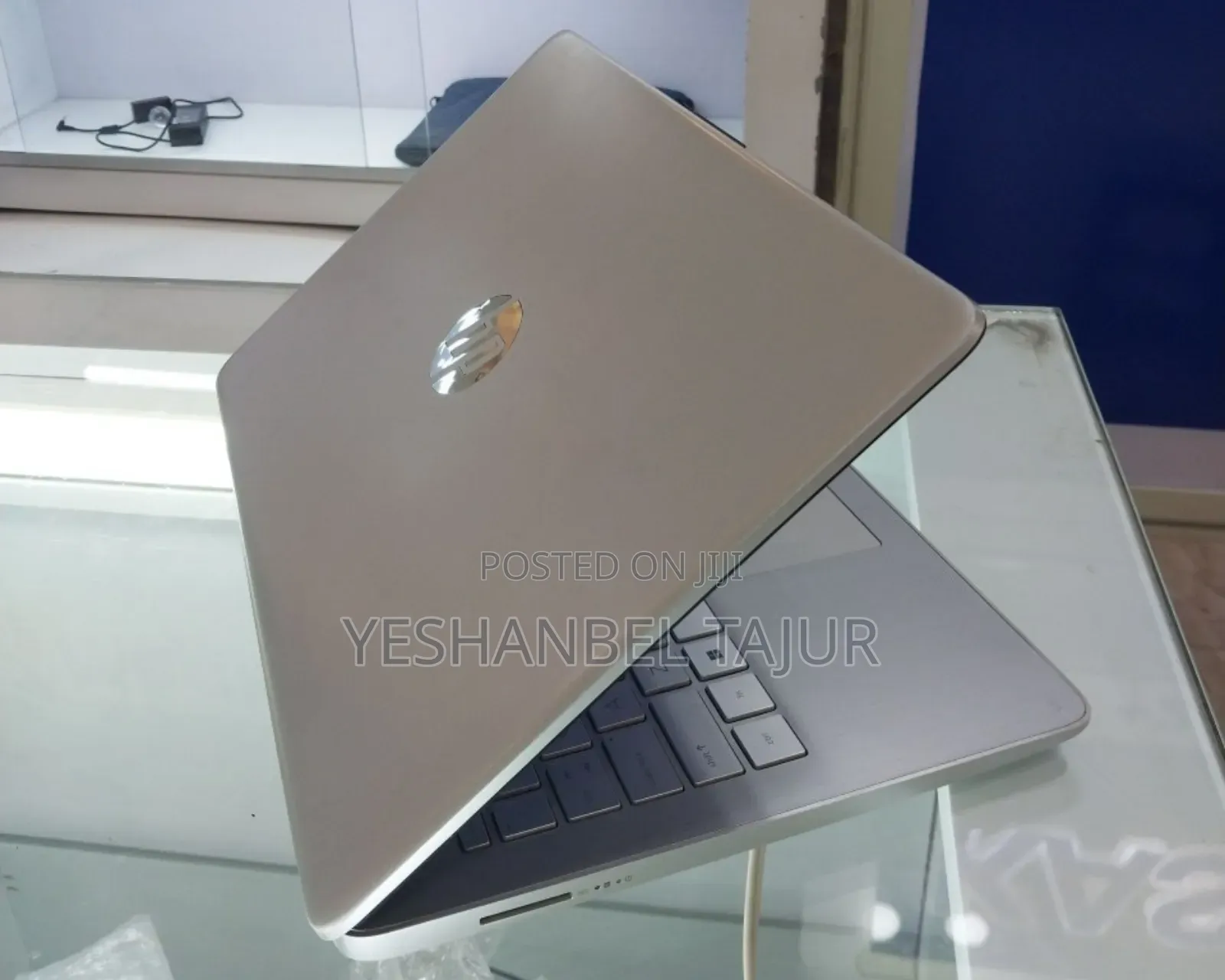 New Laptop HP Stream Notebook 8GB Intel Core I7 SSD 1T