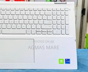 New Laptop Dell Inspiron 15 16GB Intel Core I7 SSD 512GB