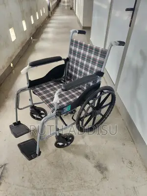 Photo - Cotten Seat Almunium Wheelchair序幕dama Disign Wheelchair轟動wheelchair