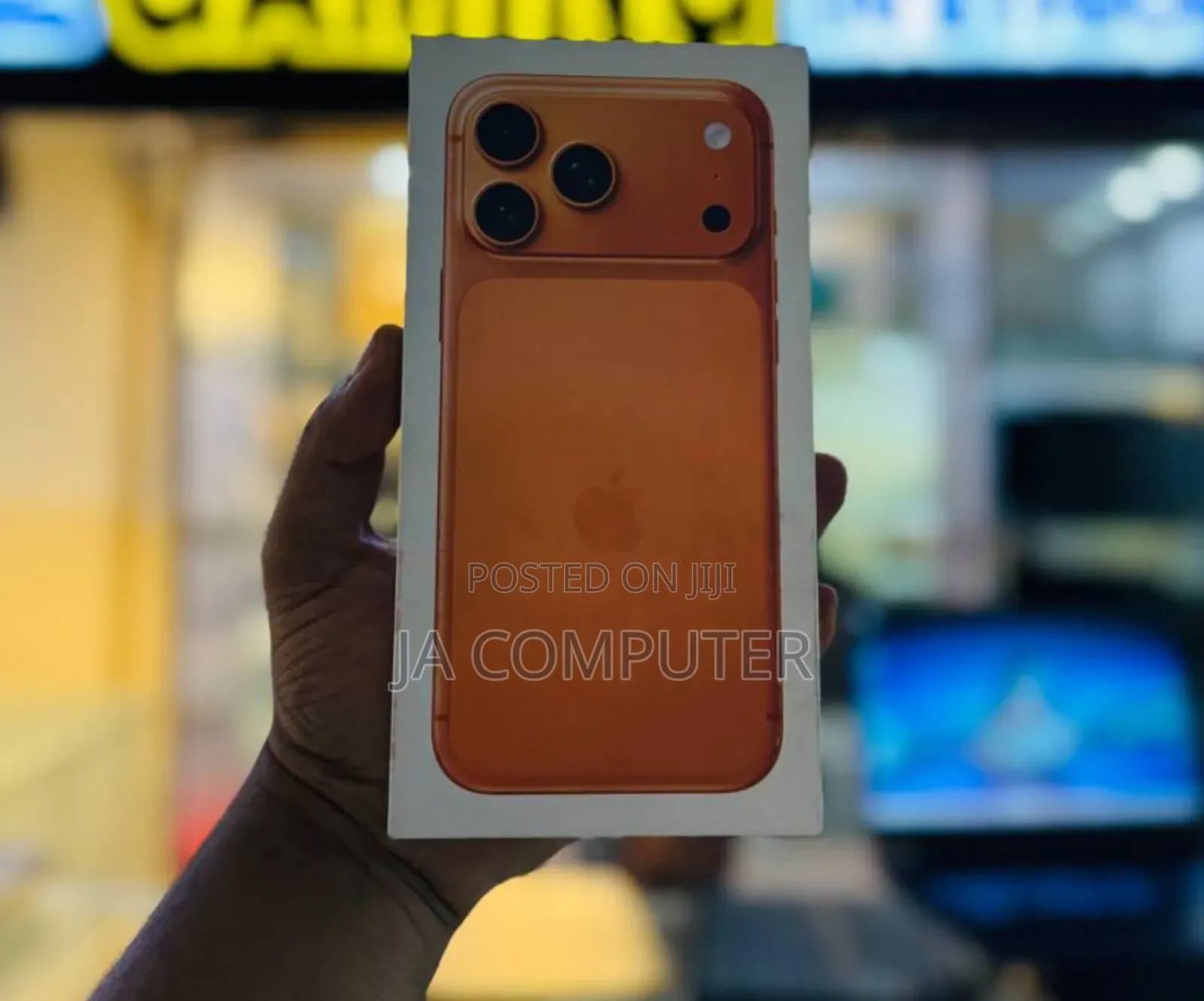 New Apple iPhone 17 Pro Max 256 GB Orange