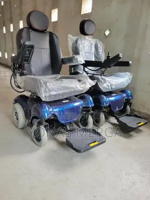 Electrical Wheelchair礙፬wheelchair=回battery-Powered Motors Controlled