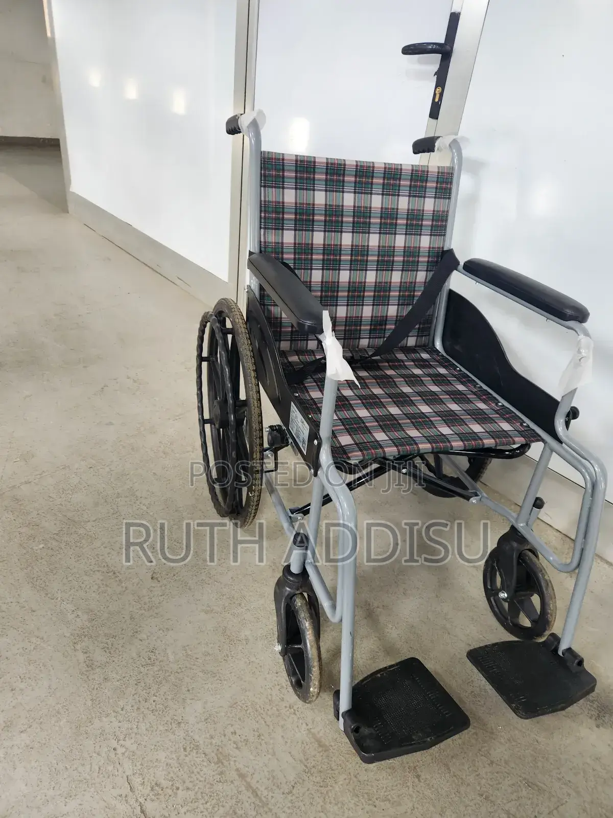 Wheelchair奢華foldable Medical Wheelchair Heavy Duty Wheelchair