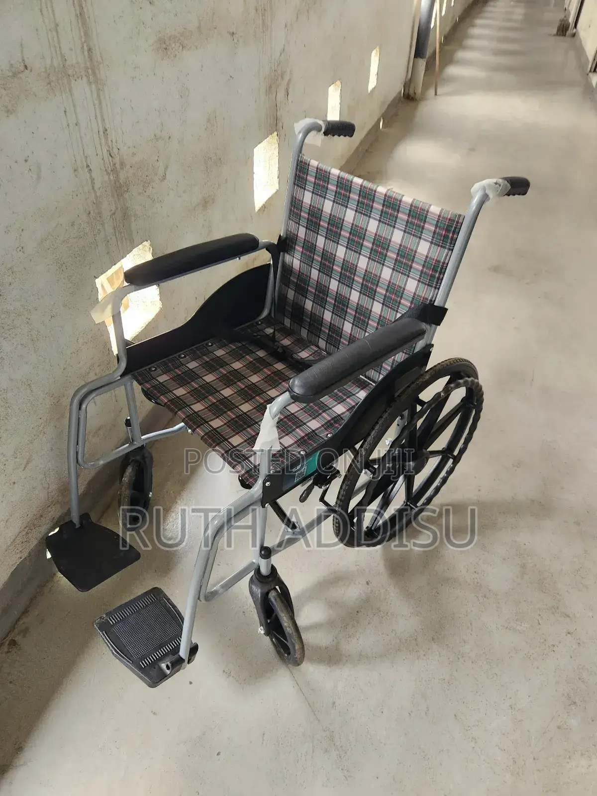 Wheelchair廟號foldable Wheelchair Cotten Seat Belted Wheelchair Medical
