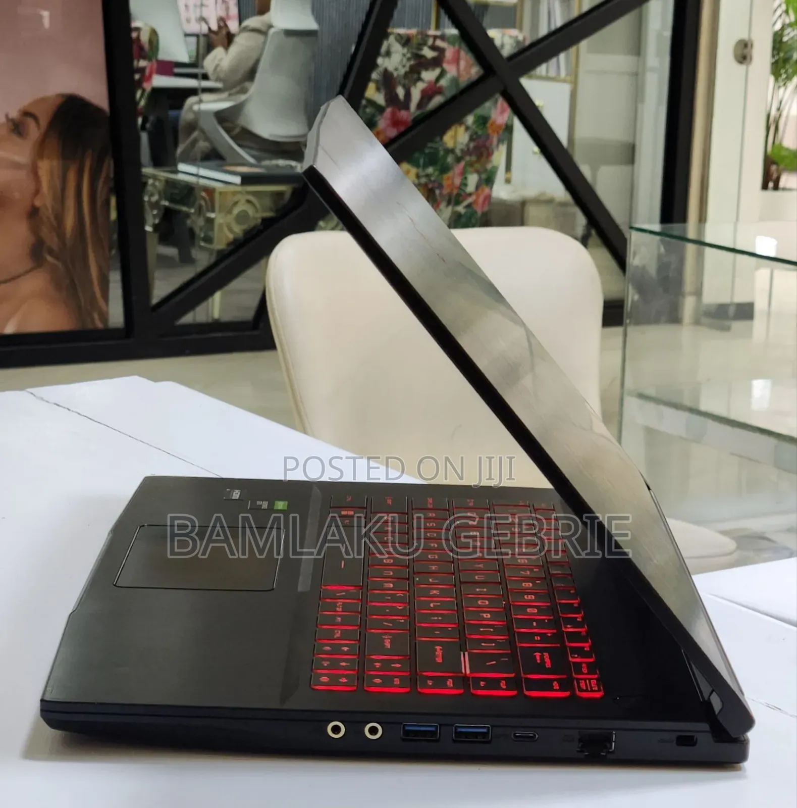 New Laptop MSI GF63 12GB Intel Core I5 SSD 1T