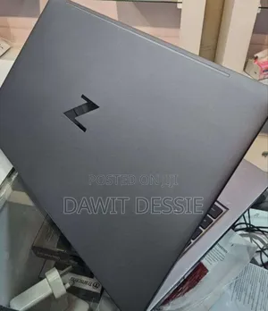 Photo - New Laptop HP 16GB Intel Core I7 SSD 512GB