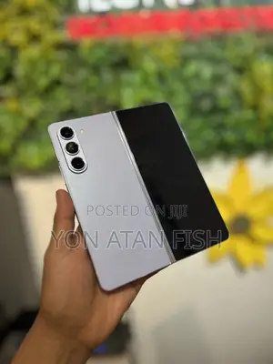 Photo - New Samsung Galaxy Z Fold 5 256 GB Blue