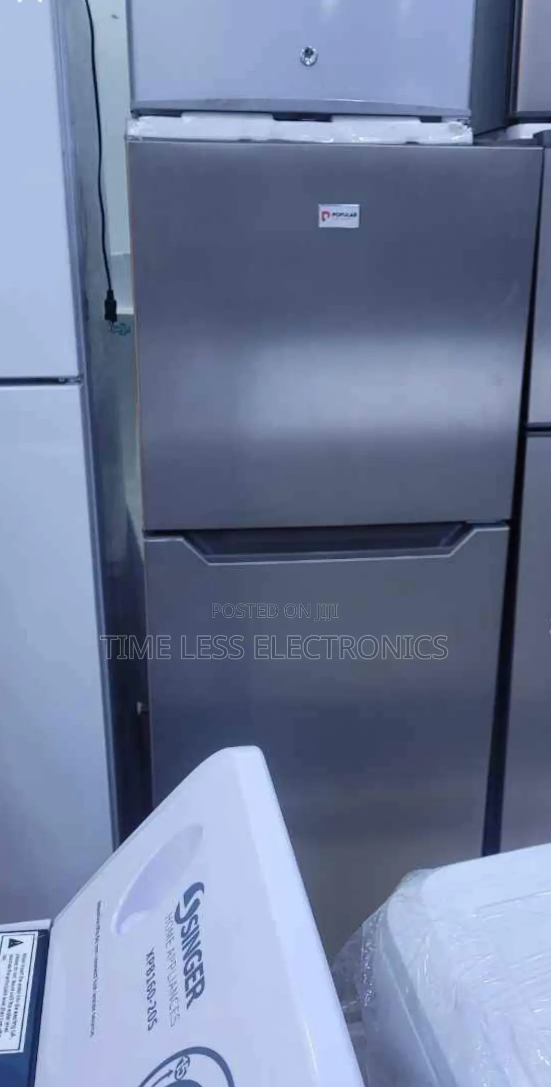 Popular 520 L Refrigerator – Spacious Energy Efficient!