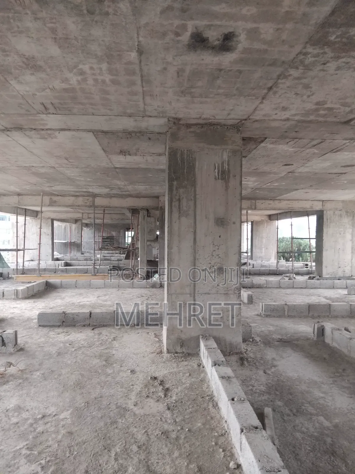 2bdrm Apartment In Lideta For Sale