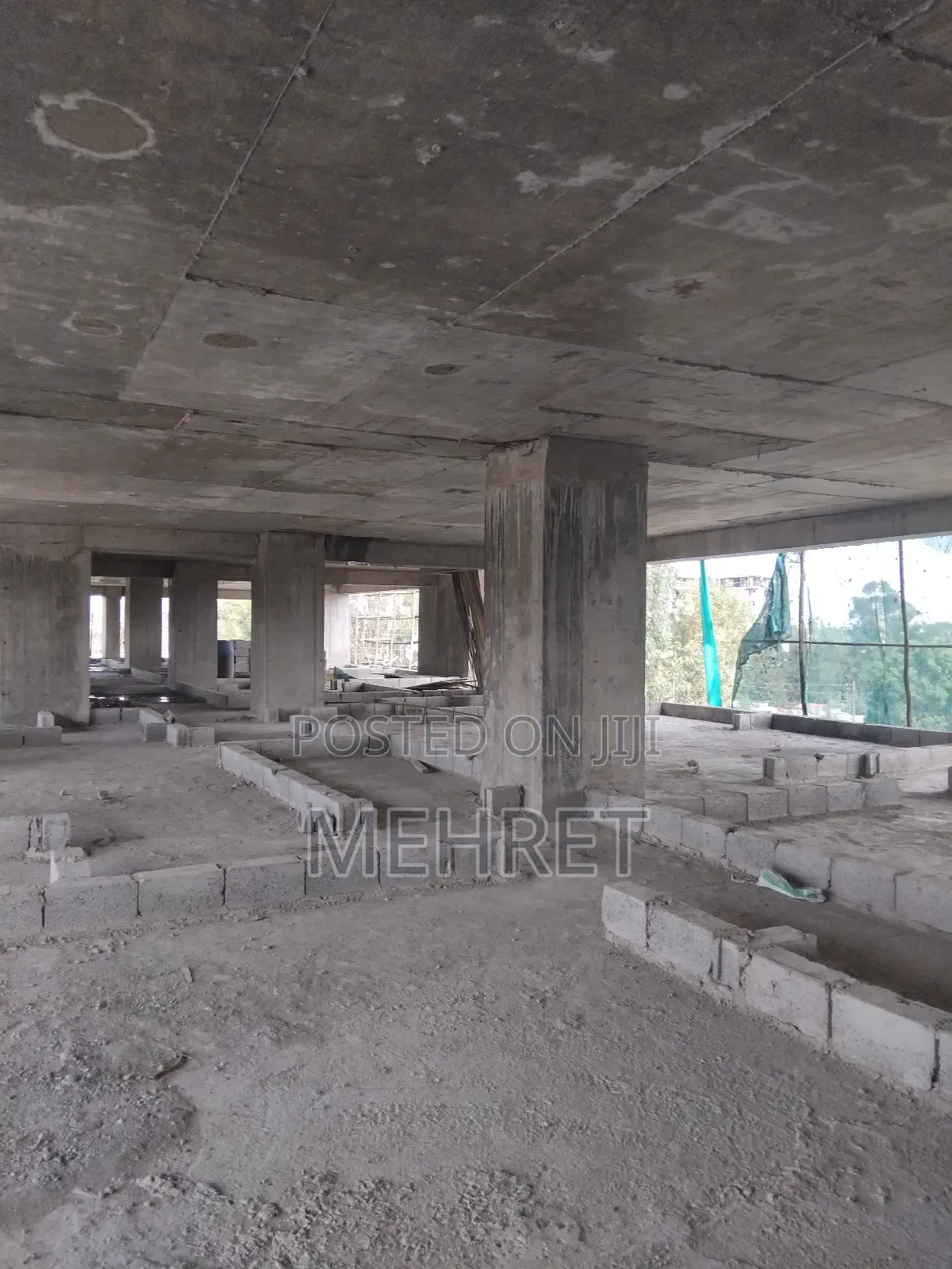 2bdrm Apartment In Lideta For Sale