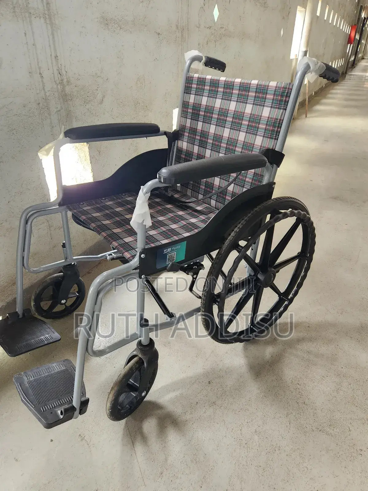 Foldable Wheelchair傳出wheelchair袏吧bold Quality Smart Deign All in One