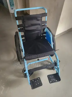 Wheelchair療法foldable With Steals and Very Strong Medical Wheelchair