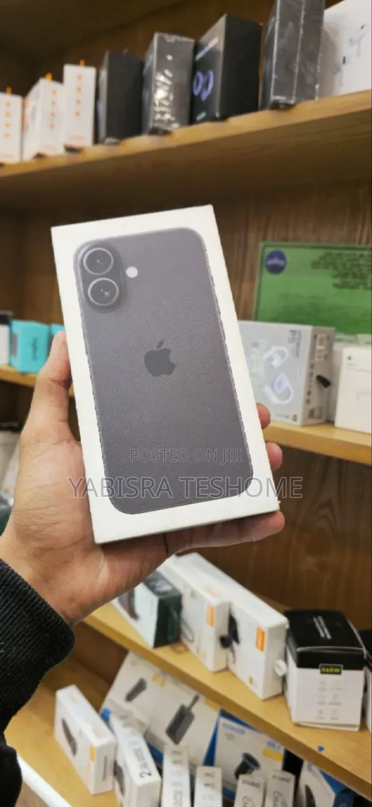 New Apple iPhone 16 128 GB Blue