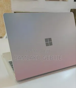Photo - New Laptop Microsoft Surface Laptop 8GB Intel Core I5 SSD 128GB