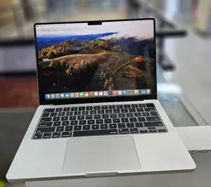 New Laptop Apple MacBook Air 2024 M3 13-Inch 8GB Apple M3 SSD 512GB
