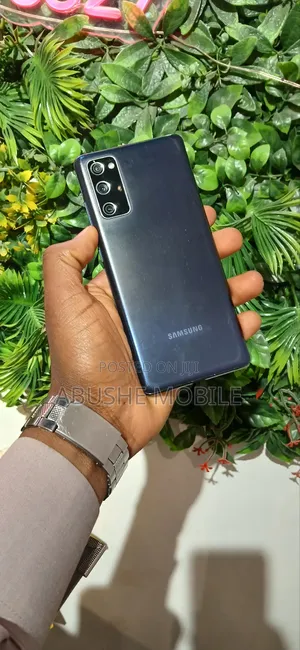 Photo - New Samsung Galaxy S20 FE 128 GB