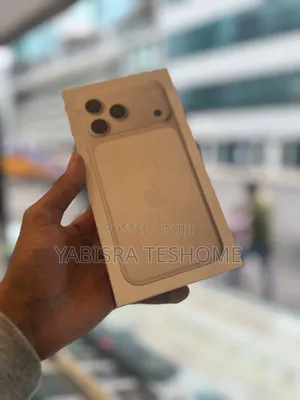 New Apple iPhone 17 Pro Max 256 GB Silver