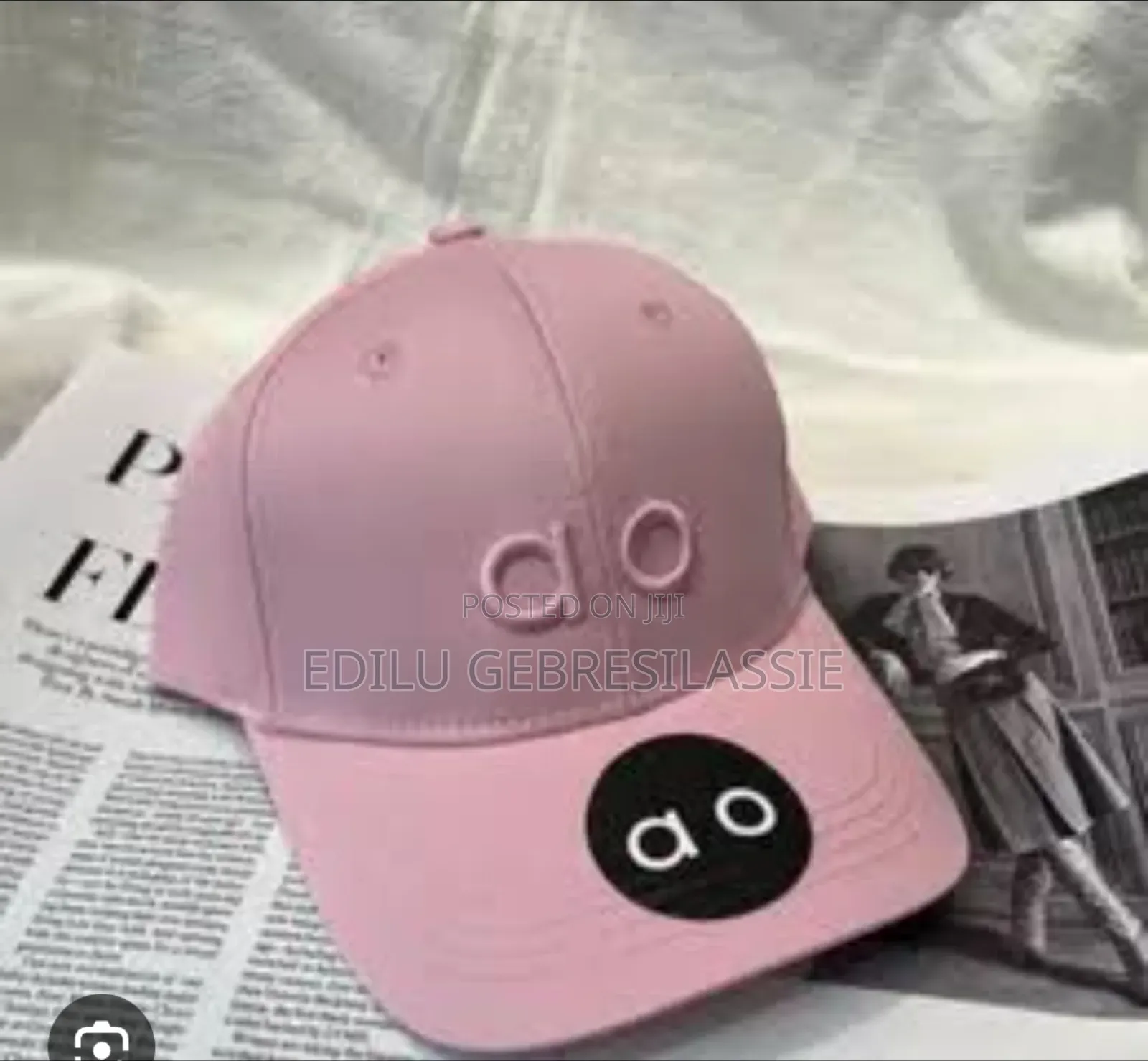 ሽቶ,ሰዓት,ቀበቶ,ኮፍያዎች አሉን