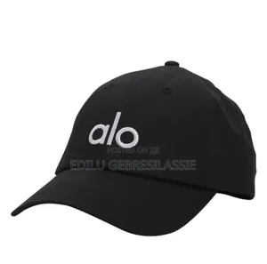 ሽቶ,ሰዓት,ቀበቶ,ኮፍያዎች አሉን