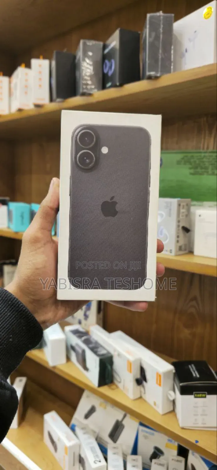 New Apple iPhone 16 128 GB Blue