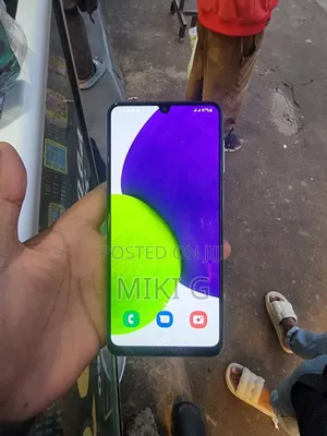 Photo - Samsung Galaxy A22 128 GB Green