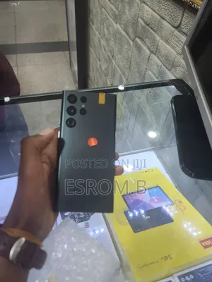 Photo - Samsung Galaxy S22 Ultra 256 GB Green