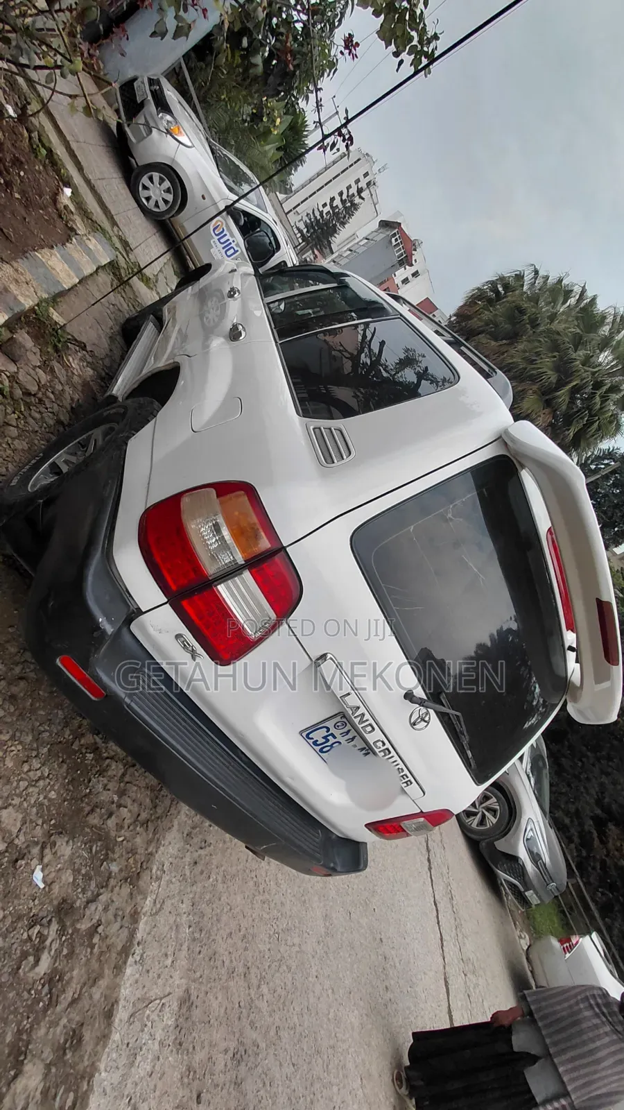 Toyota Land Cruiser 2004 White