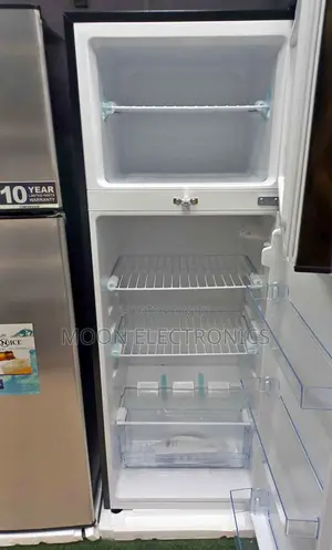 Sakon 310l Refrigerator – Spacious Reliable!