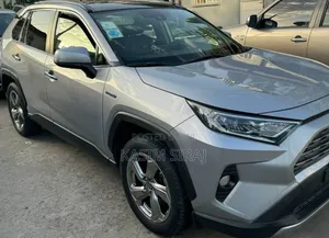 Photo - Toyota RAV4 TRD Off Road AWD 2020 Silver