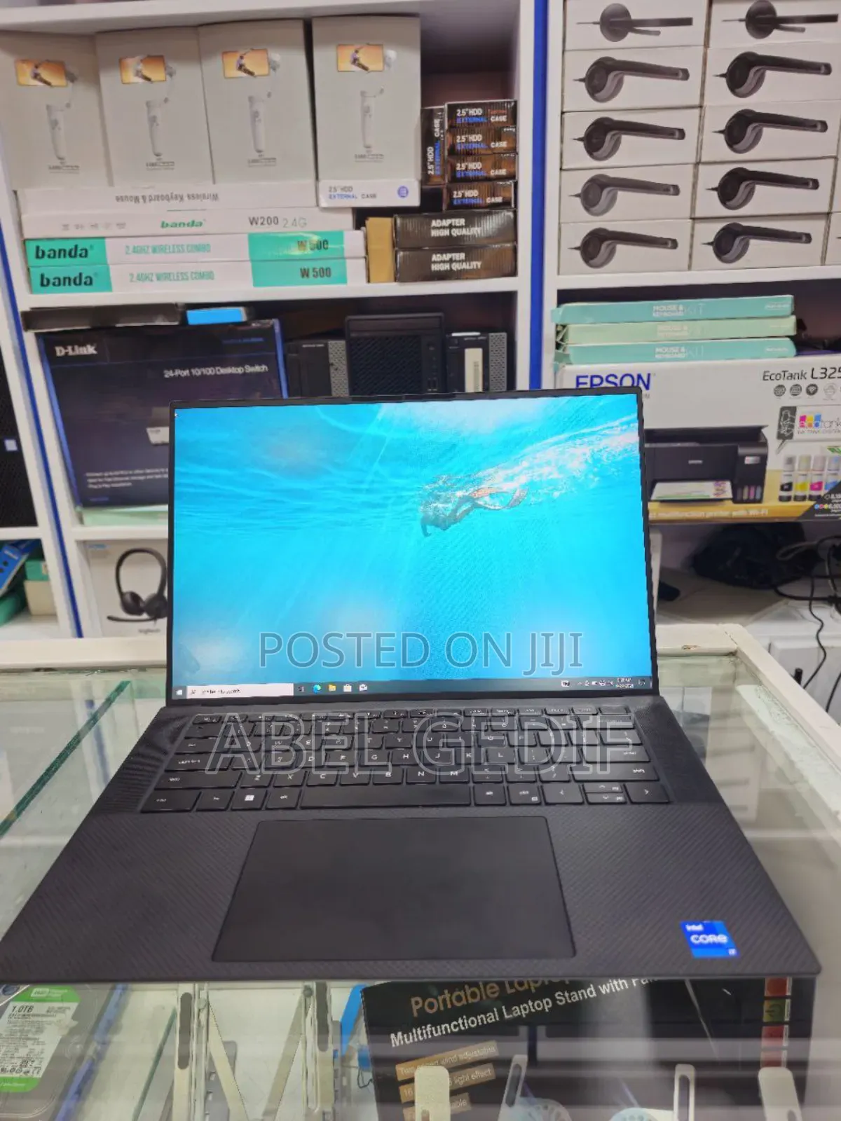 New Laptop Dell Precision 5570 32GB Intel Core I7 SSD 512GB