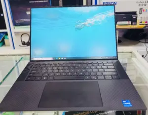 Photo - New Laptop Dell Precision 15 5540 32GB Intel Core I7 SSD 512GB