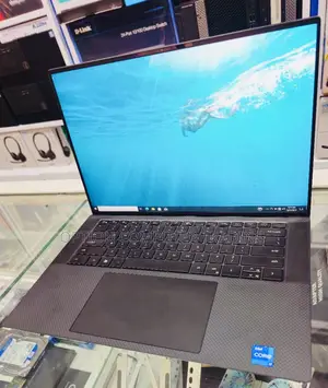 New Laptop Dell Precision 15 5540 32GB Intel Core I7 SSD 512GB