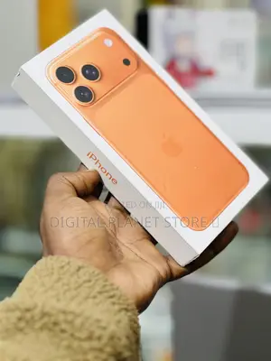 Photo - New Apple iPhone 17 Pro Max 256 GB Orange