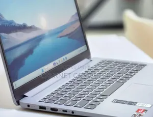 New Laptop Lenovo 8GB AMD Ryzen 5 SSD 512GB