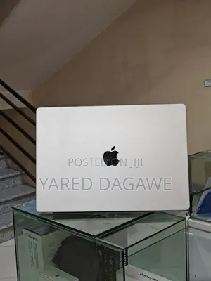 New Laptop Apple MacBook Pro M1 16GB Apple M1 Pro SSD 1T