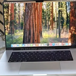 New Laptop Apple MacBook Pro 2019 16GB Intel Core M3 SSD 1T
