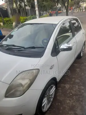 Toyota Yaris 1.0 Eco 2006 White
