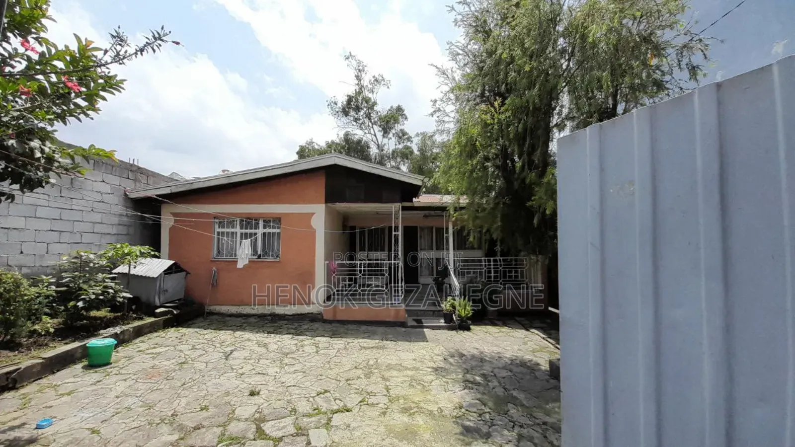 Furnished 9bdrm House in Gerji Roba, Bole for sale