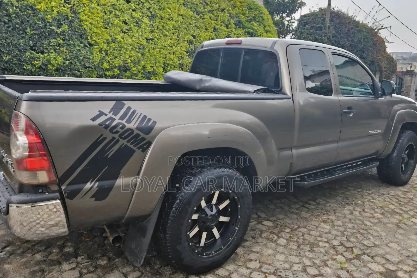 Toyota Tacoma 2012 Gray