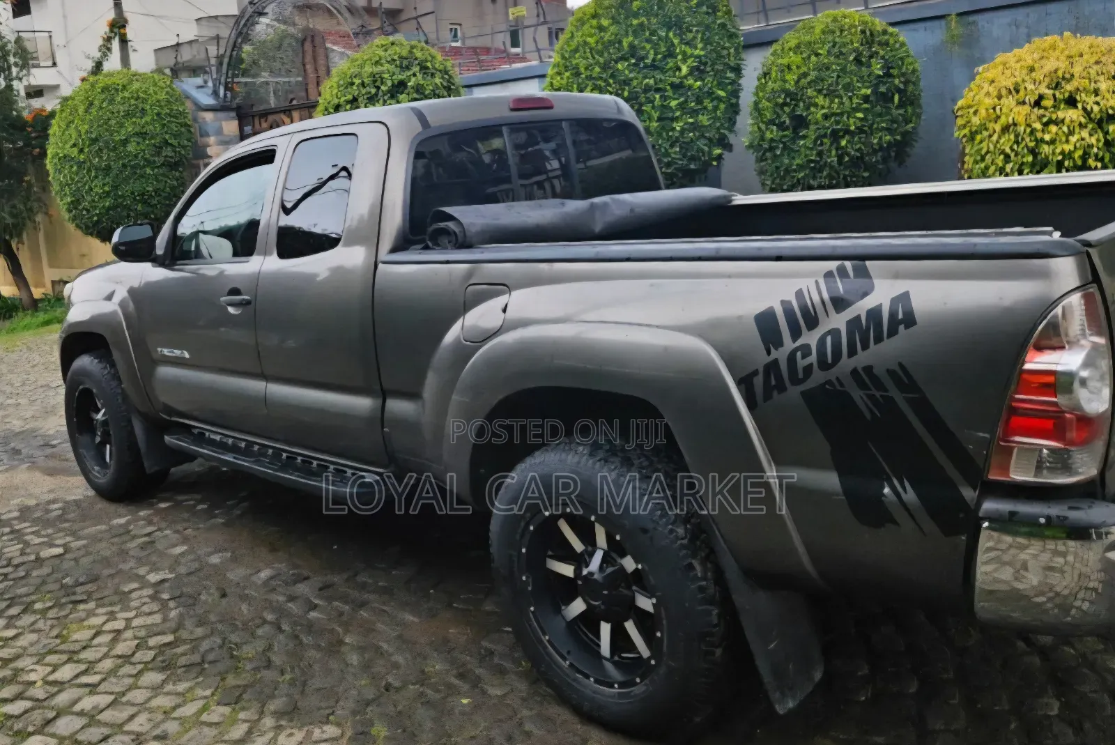 Toyota Tacoma 2012 Gray