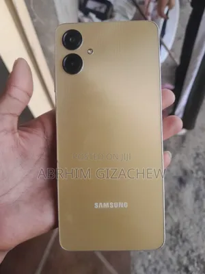 Photo - Samsung Galaxy A05 64 GB Silver