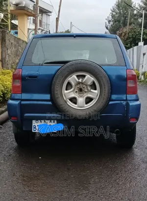 Toyota RAV4 Automatic 2002 Blue