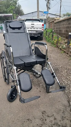 Photo - Toilet Wheelchair手wheelchair山wheelchair 口wheelchair 手wheelchair田wheelc