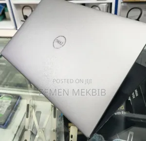 New Laptop Dell Precision 15 3520 32GB Intel Core I7 SSD 512GB