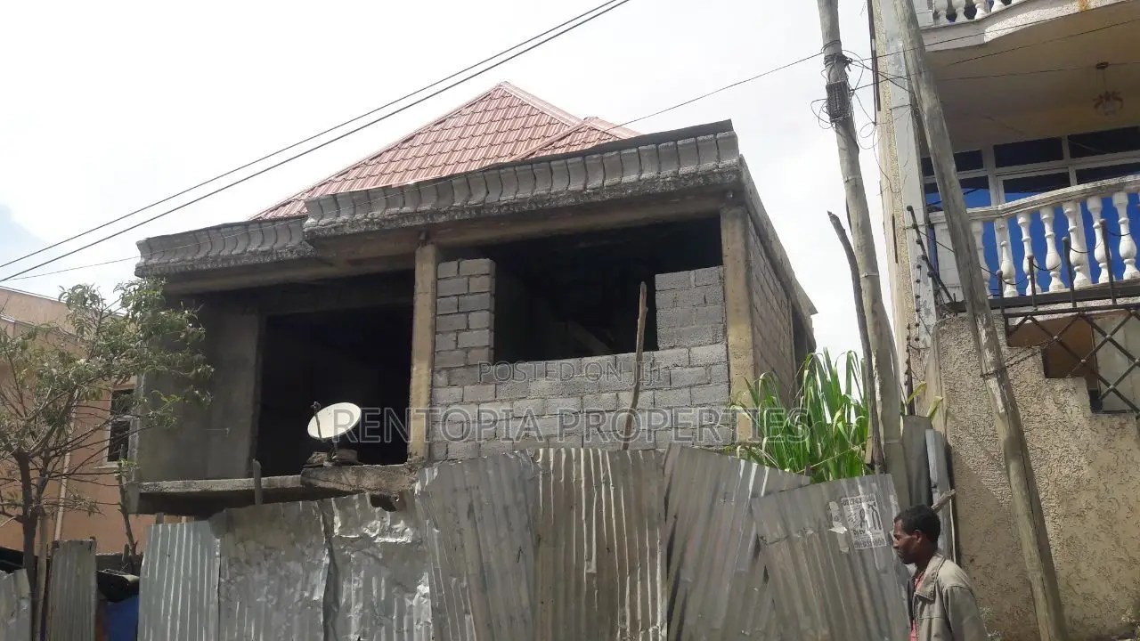 5bdrm House in Bole for sale