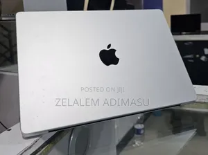 New Laptop Apple MacBook Pro 2024 M3 14-Inch 8GB Apple M3 SSD 512GB