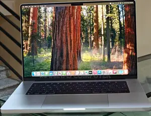 New Laptop Apple MacBook Pro M1 16GB Apple M1 SSD 1T