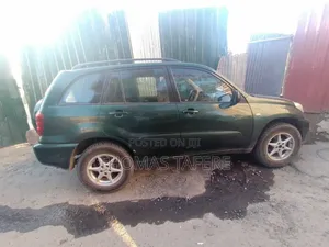 Toyota RAV4 2005 Green