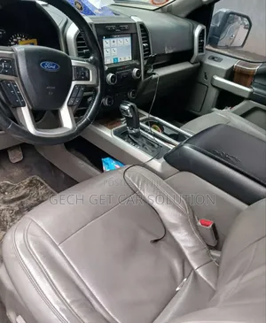 Photo - Ford F-150 2017 Silver