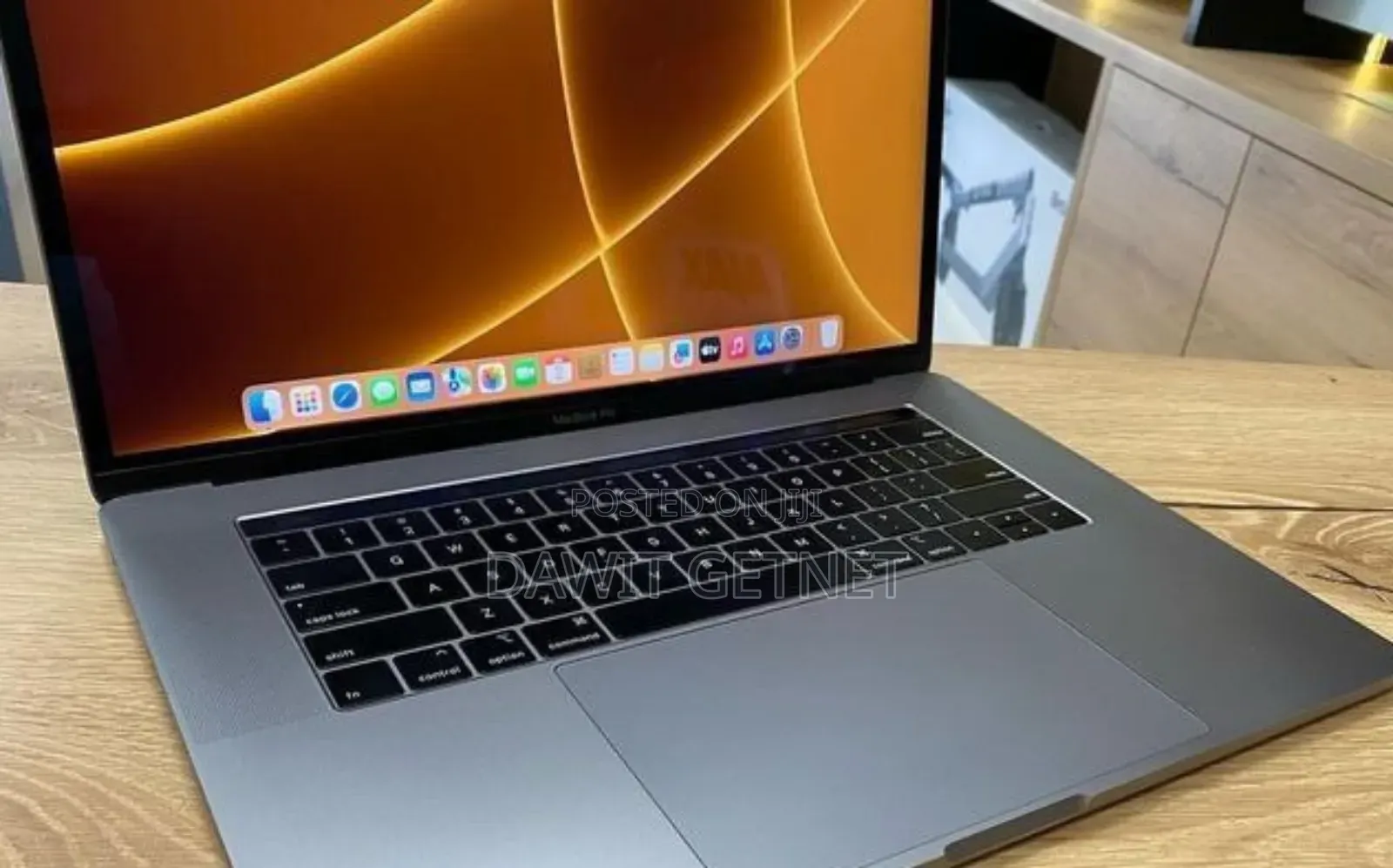 New Laptop Apple MacBook Pro 2017 16GB Intel Core I7 SSD 1T